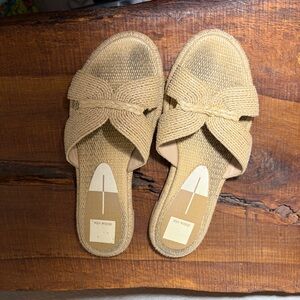 Dolce Vita Atomic Sandals women’s Size 9.5 Natural Woven material